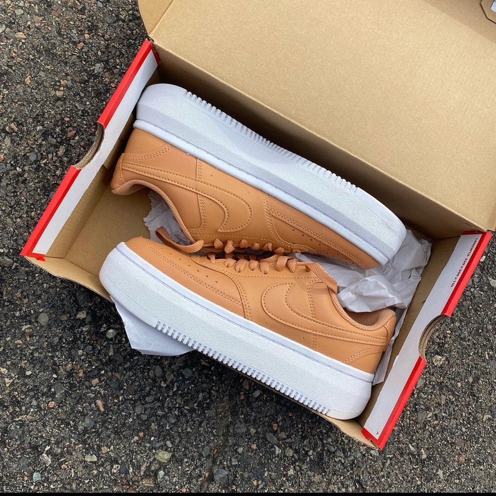 Nike court visions